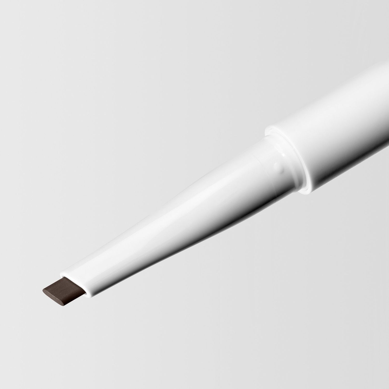 MASTER BLADE™ BROW PENCIL (LÁPIZ PARA CEJAS CON ACABADO NATURAL)
